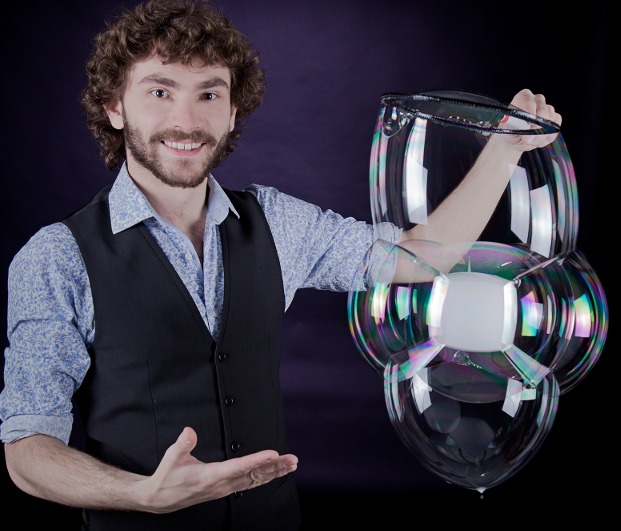 Bubble shows, Montre�l QC, Bubble man, Florian Charreau